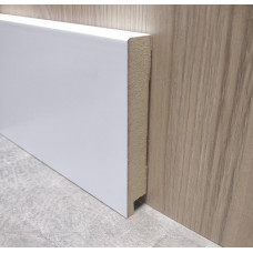 Плінтус ламінований білий МДФ 1699