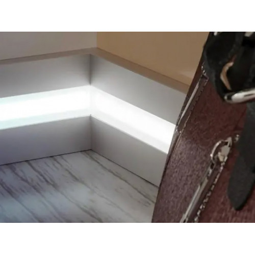 Алюмінієвий плінтус прямий з LED підсвічуванням Profilpas Prolight Metal Line 89/6L