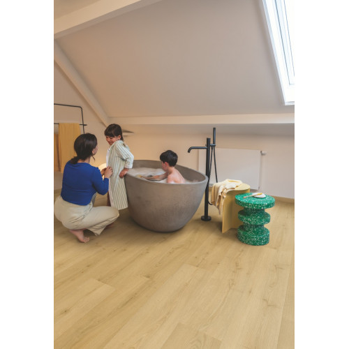 Вінілове покриття Quick-Step BLOOM Дуб шліфований медовий AVMPU40318 (5+1мм)