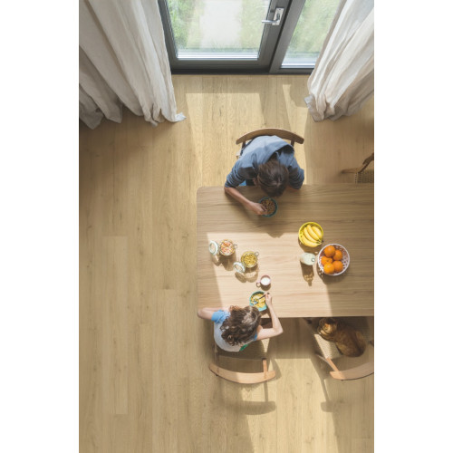 Вінілове покриття Quick-Step BLOOM Дуб шліфований бежевий AVMPU40319 (5+1мм)