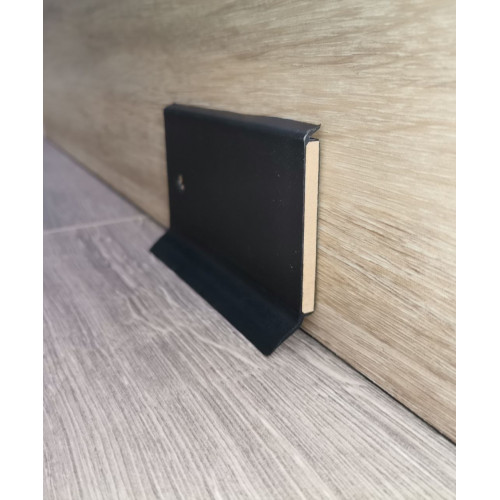 Плінтус МДФ Dollken S-60 flex чорний 1001