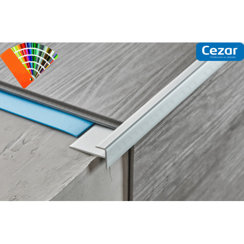 Профиль алюминиевый Cezar CL5LVT серебро LVT-SPC 5мм для лестниц