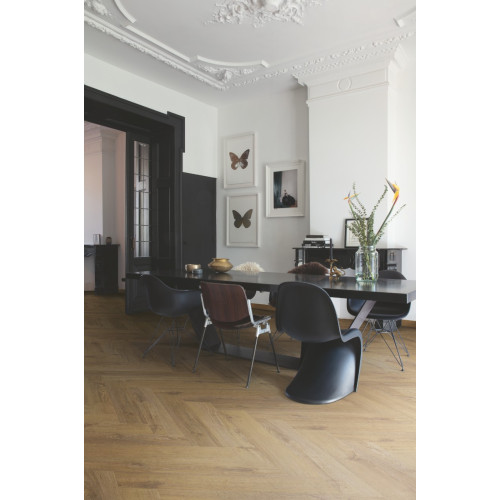 Вінілове покриття Quick-Step Pristine Herringbone (ялинка) Fall oak brown SGHBC20334 (2,5 мм)