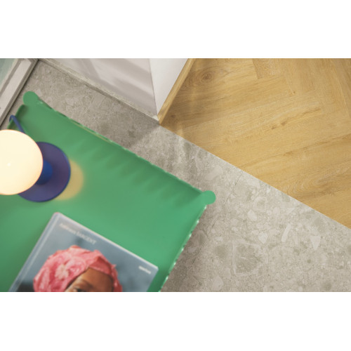 Вінілове покриття Quick-Step BLUSH Ceppo warm grey SGTC20306 (2,5 мм)