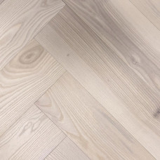 Паркетная доска UNIVERSE Ясен Ваніль (herringbone)